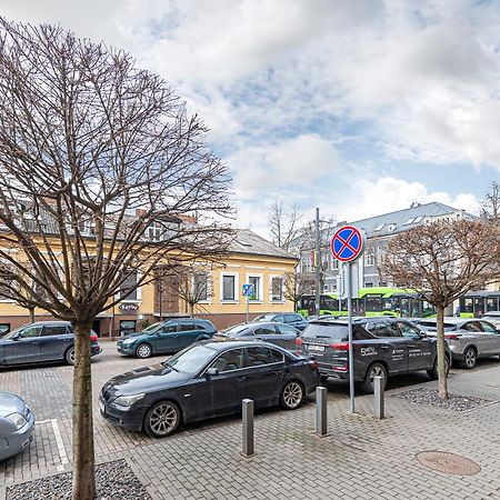 City Centre 3Bd Apartment By Hostlovers Kaunas Bagian luar foto