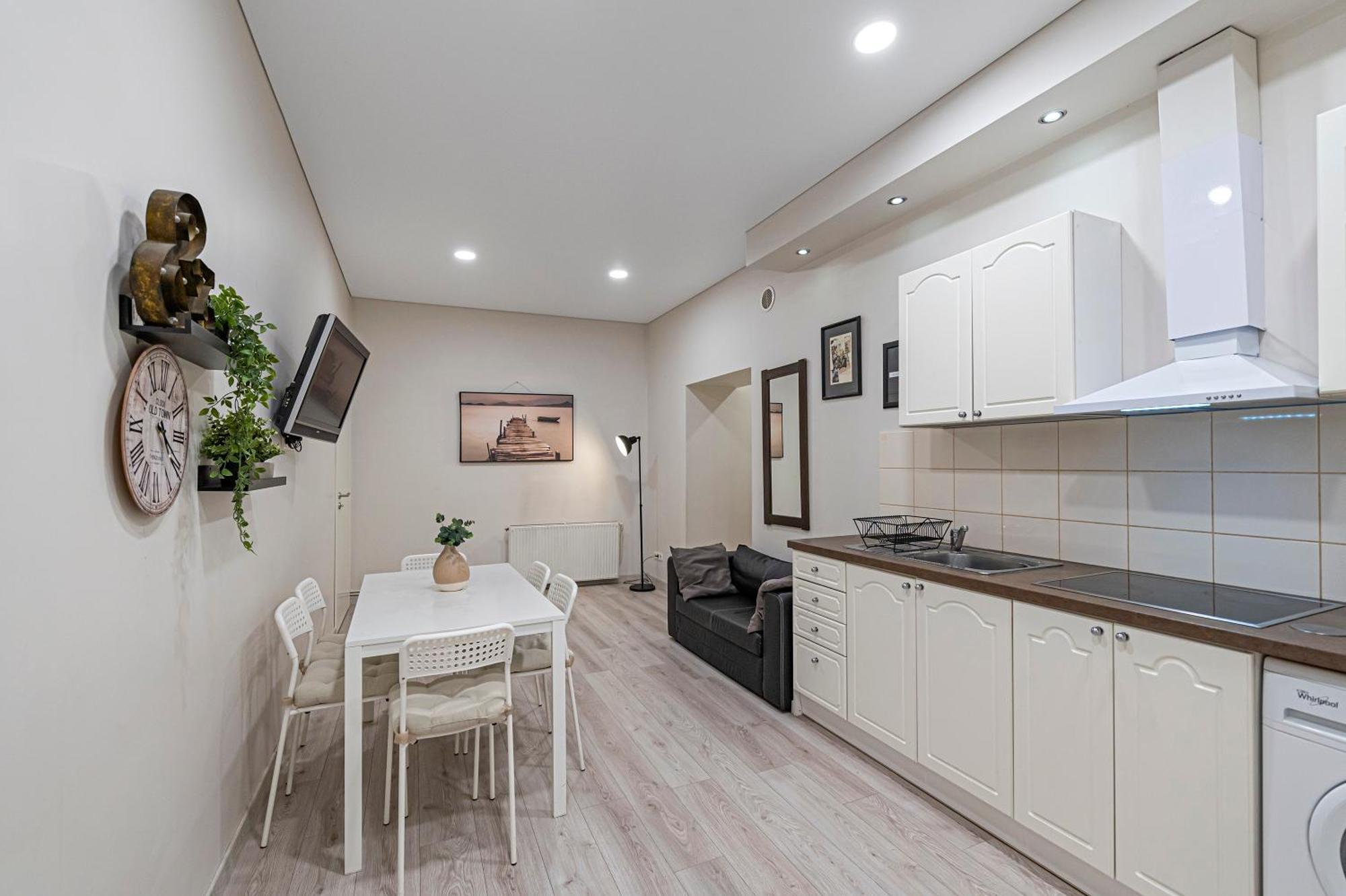 City Centre 3Bd Apartment By Hostlovers Kaunas Bagian luar foto